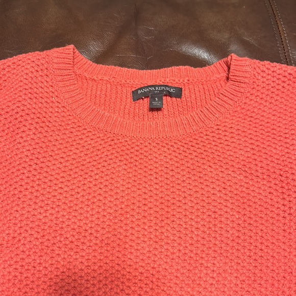 Coral knit Spring color sweater, size small - Picture 2 of 7